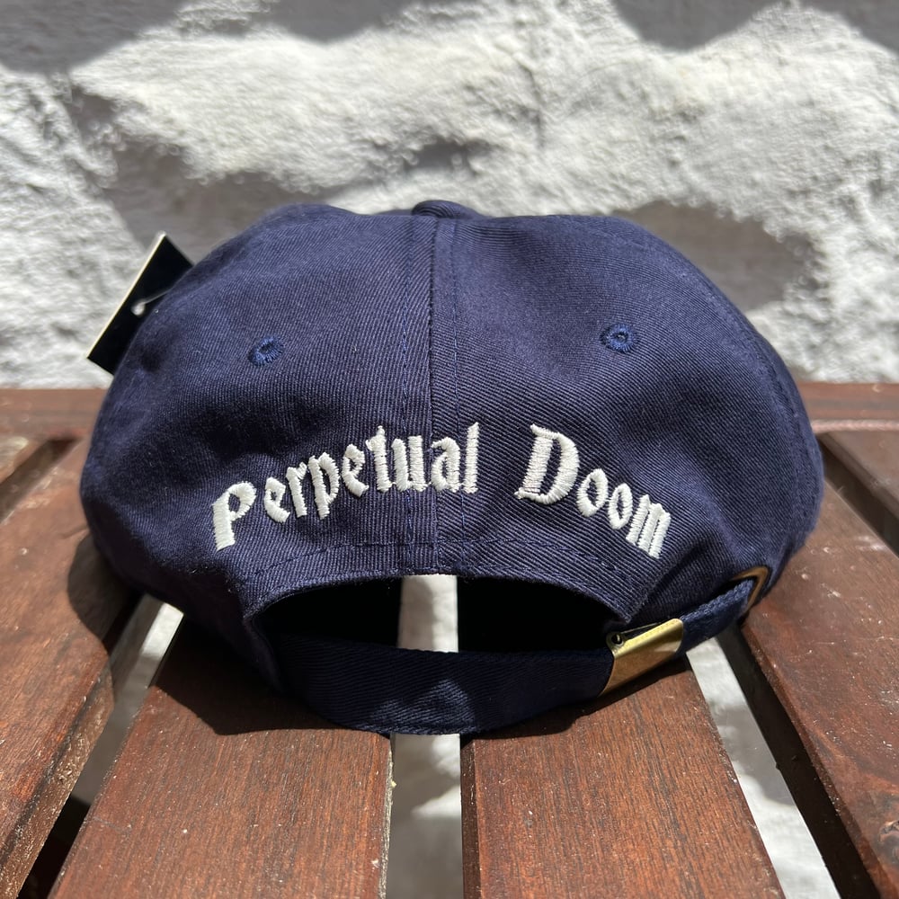 DOOMER CAP W/ ADJUSTABLE BUCKLE CLOSURE (NAVY)