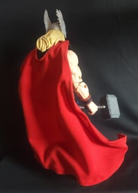 Image 3 of Marvel Legends 80th Anniversary Thor cape