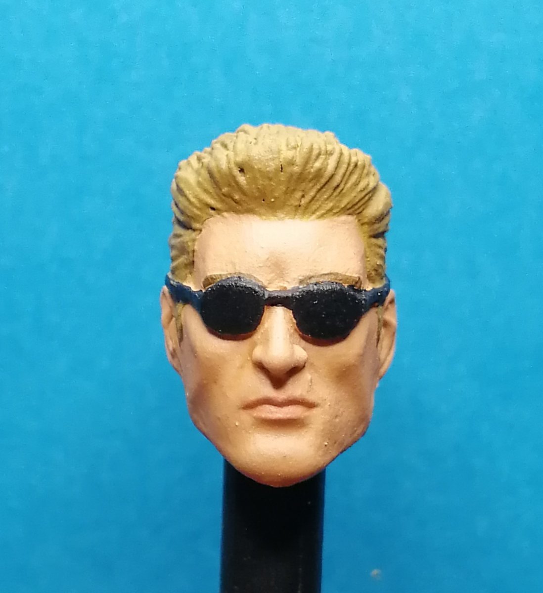 238 B ALBERT WESKER RESIDENT EVIL WITH SHADES | spartan118