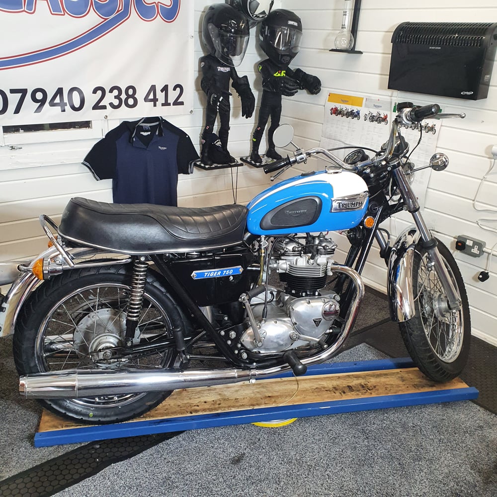 Triumph tr7 rv  tiger 