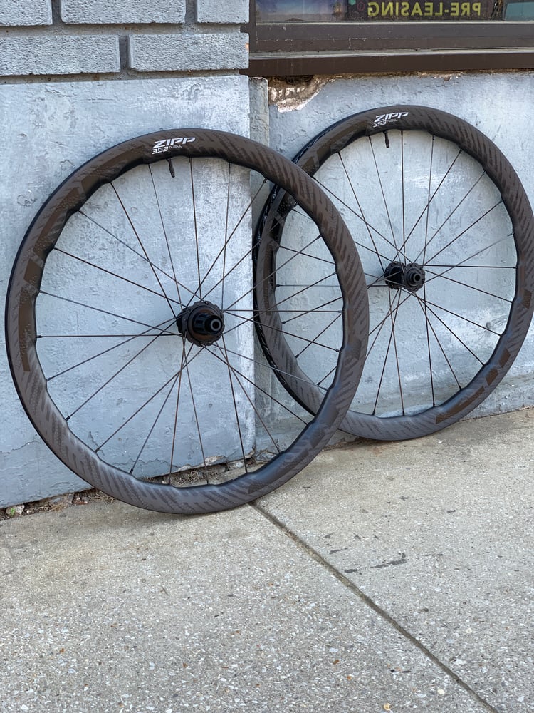Image of Zipp 353 NSW tubeless disc carbon wheelset