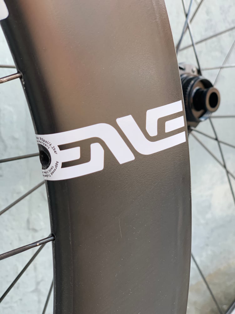 Image of ENVE Foundation 65 carbon discbrake wheelset