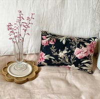 Image 1 of JARDIN SECRET coussin nuque