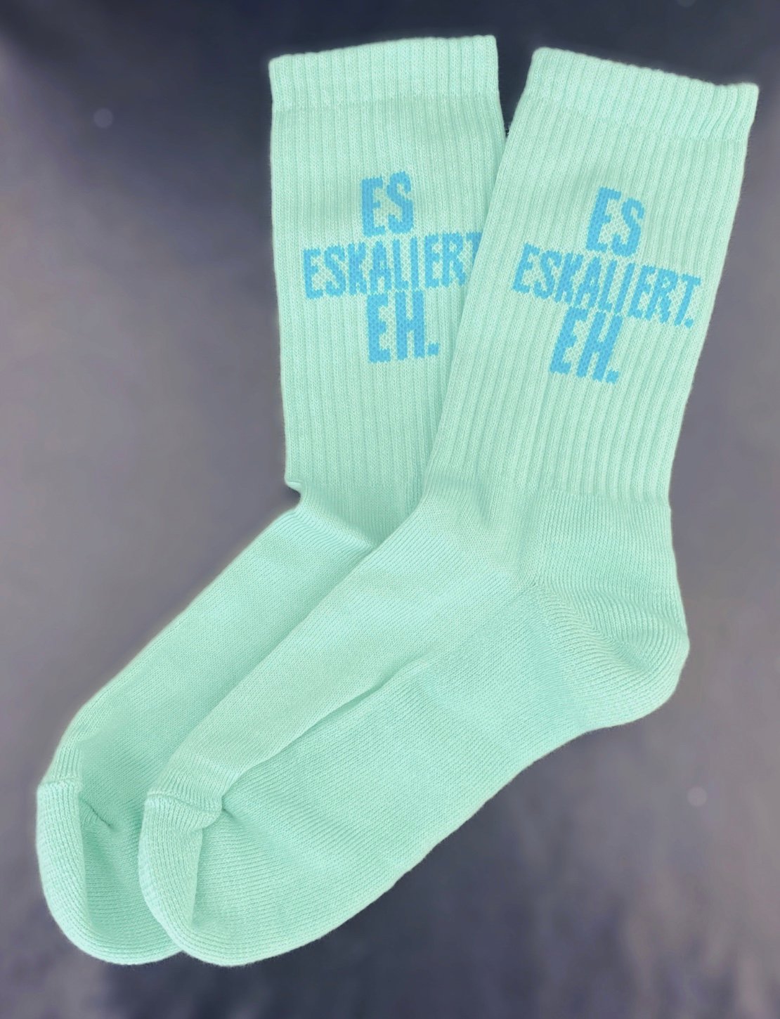 Image of "Es Eskaliert Eh" summergreen Socken!