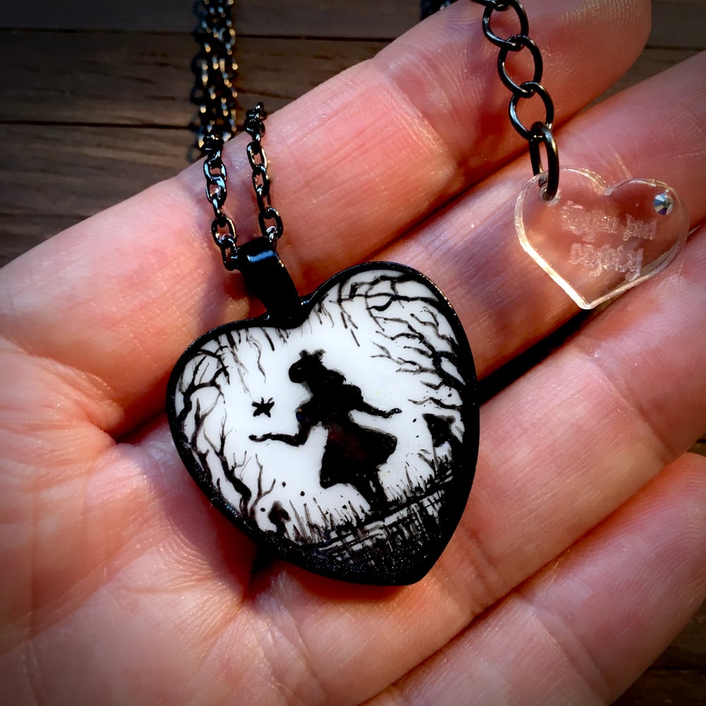 Alice Black and White Silhouette Heart Resin Pendant