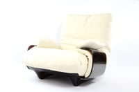 Image 3 of Fauteuil Marsala Ligne Roset blanc cassé
