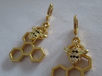 Image 5 of Kate Middleton Duchess of Cambridge Inspired Replikate Honeycomb Bee Hoop Earrings