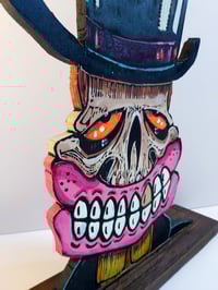 Image 2 of Top Hat Toof
