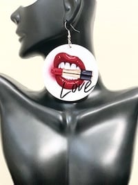 Image 2 of Lipstick