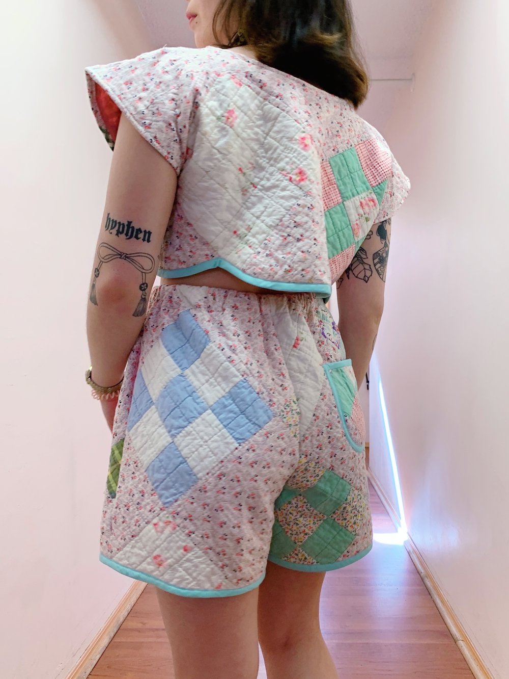Image of Quilt Crop Top & Shorts Set — Mint Scallop