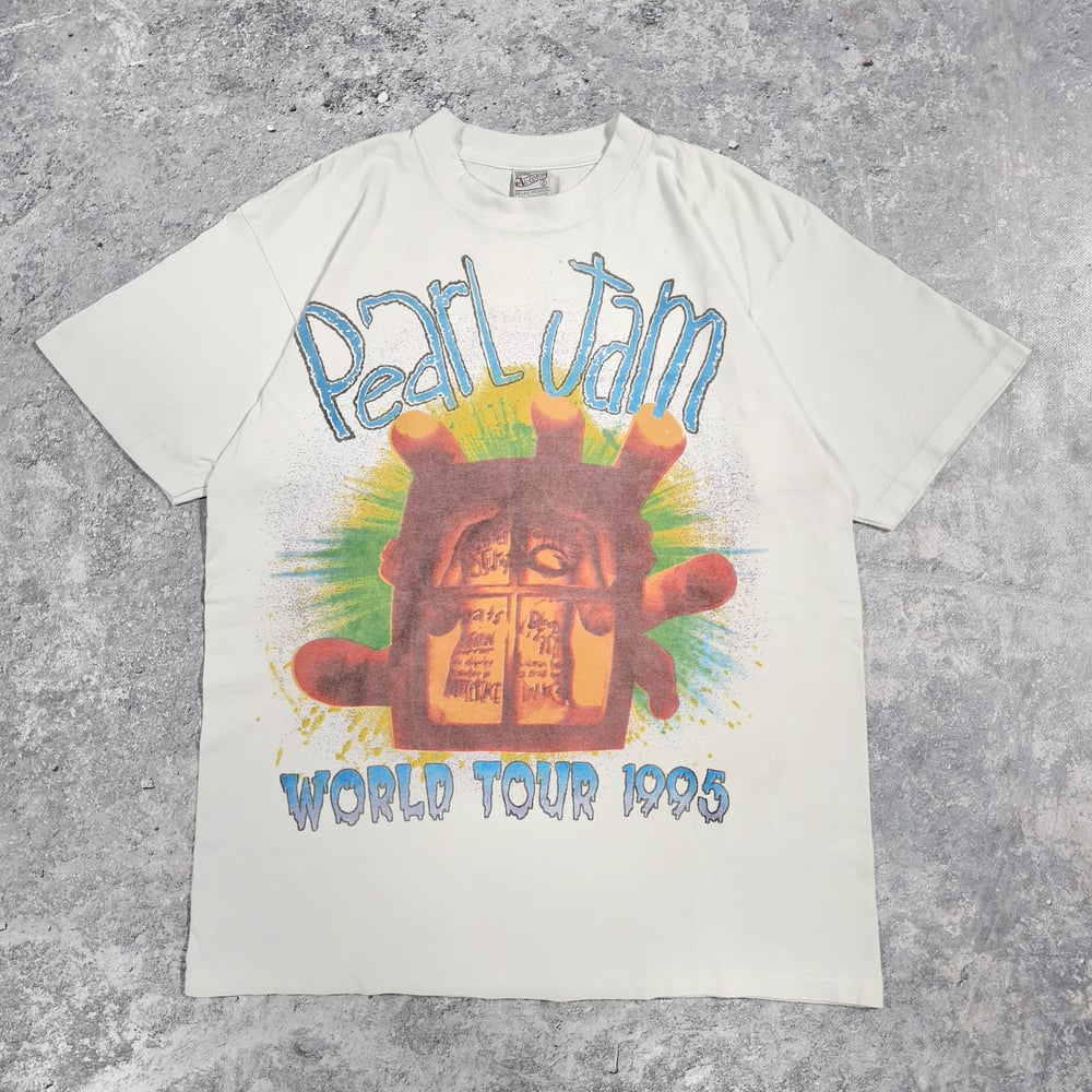 Pearl Jam 1995 'World Tour' White T-Shirt | NLVintage