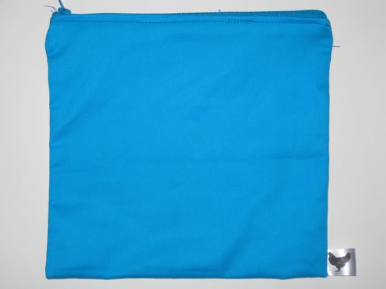 Image of Turquoise pouch (5G ready!)
