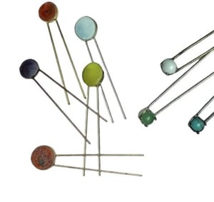 Image of EPINGLE À CHEVEUX PERLE / PEARL HAIRPIN