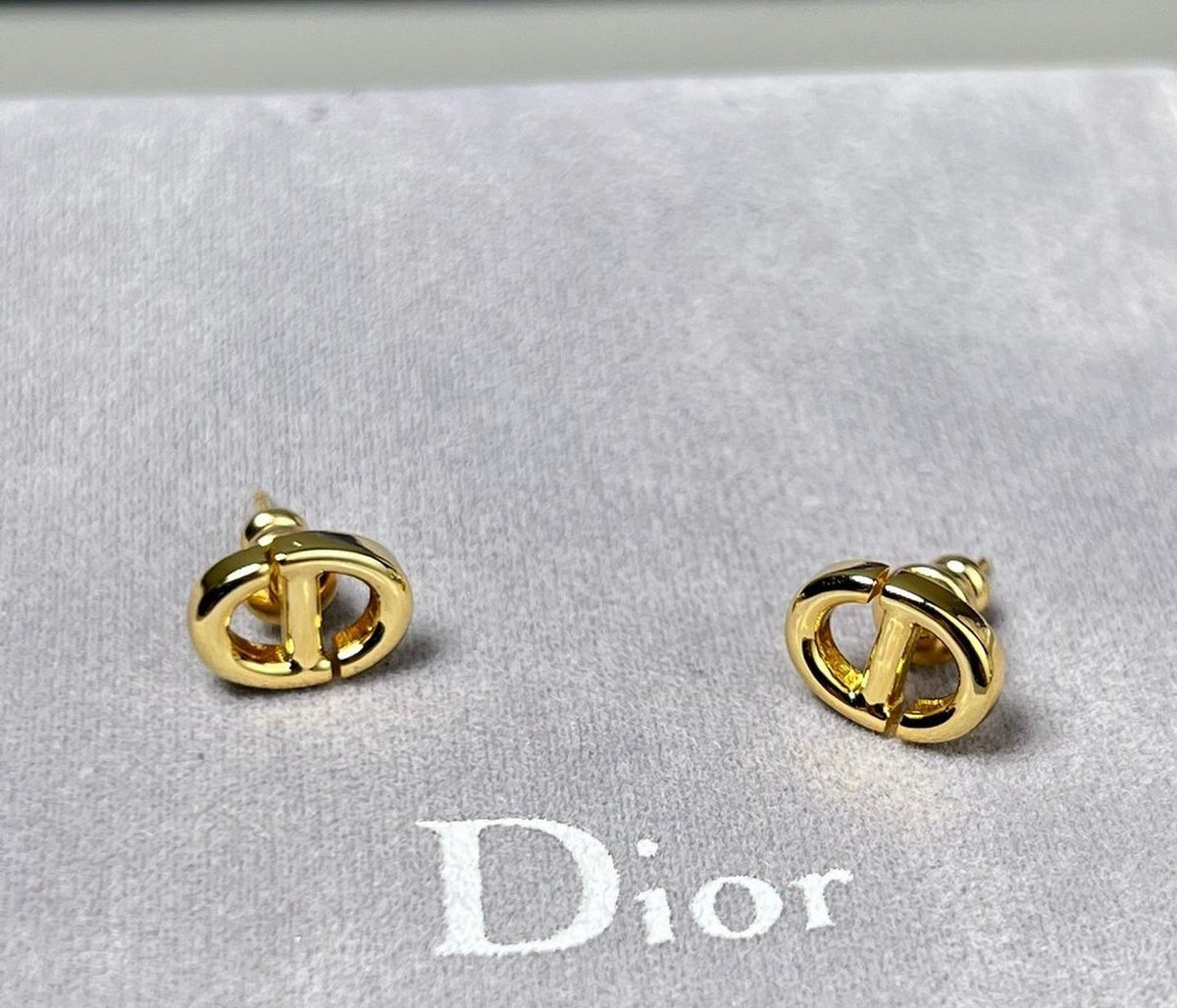 Image of NOW $122ЁЯТе Authentic Christian Dior 2021 SS Cd Navy Studs