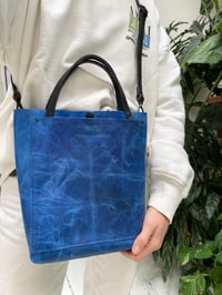 Image 3 of Tiny Tote - ocean blue 