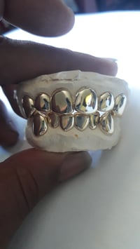 Image of GOLDYLOXGRILLZ 