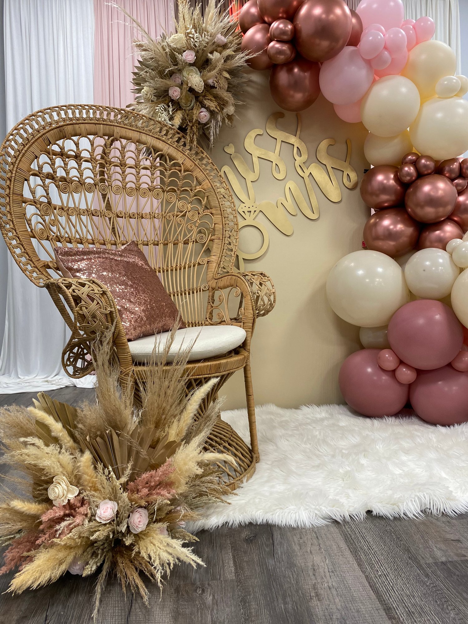 Image of Arched wood walls