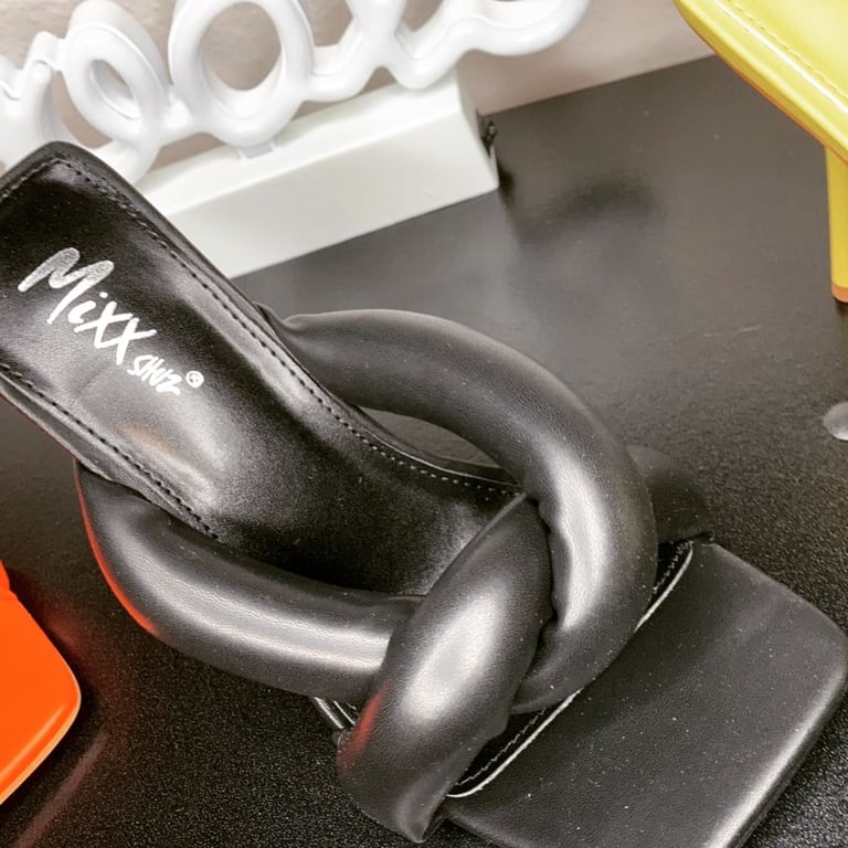 Lavish heels  Image 2