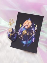 Image 3 of Genshin Impact Dainsleif Scaramouche Foil Epoxy Keychain