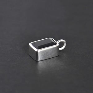 Image of Vietnam Dark Blue Sapphire baguette cut silver necklace