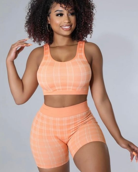 Image of TESS ORANGE SHORT SET 