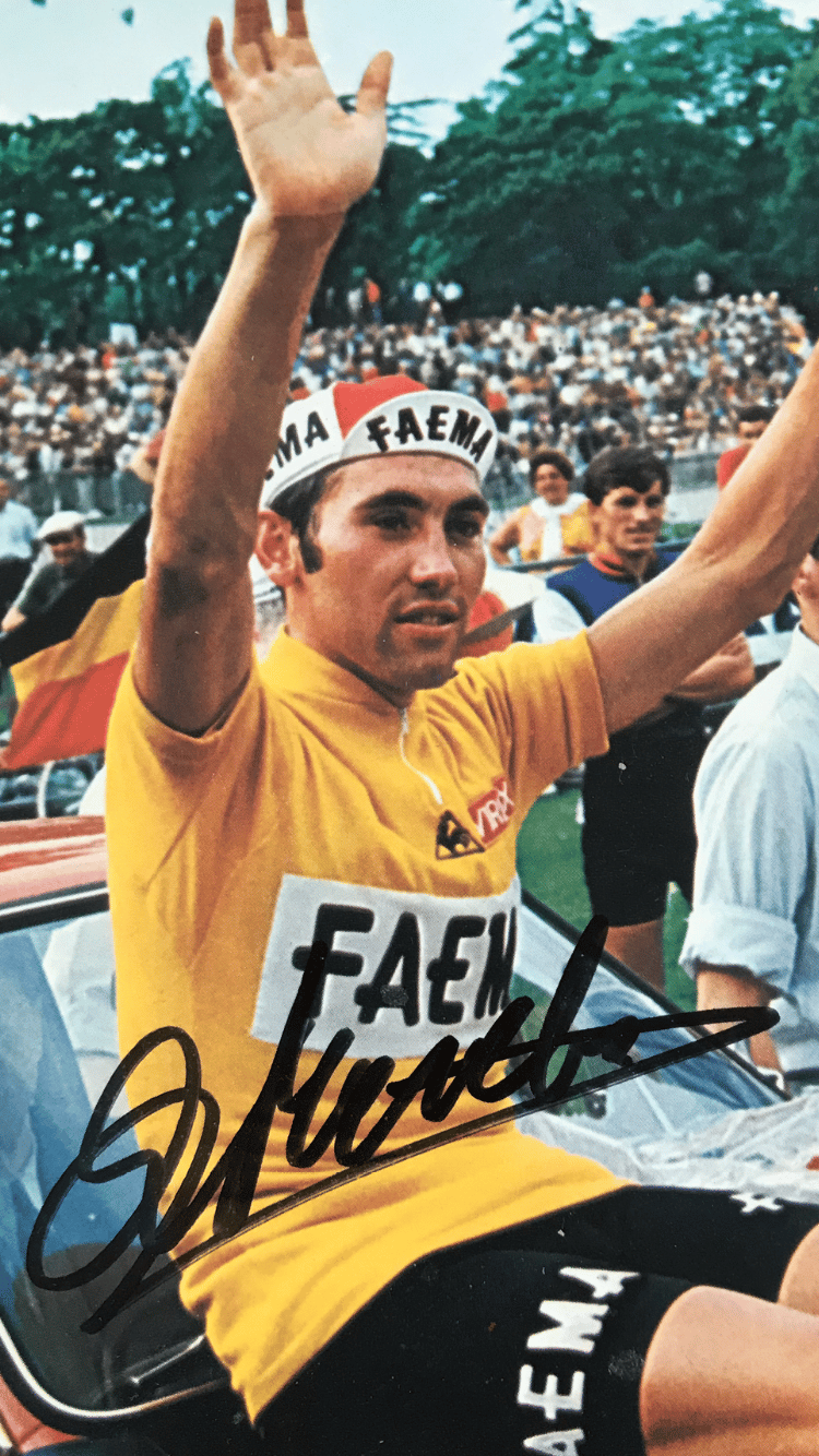 Eddy Merckx 🇧🇪 1969 Tour de France / Handsigned postcard