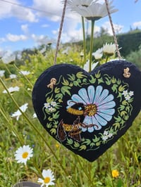 Image 4 of Ivy bee slate