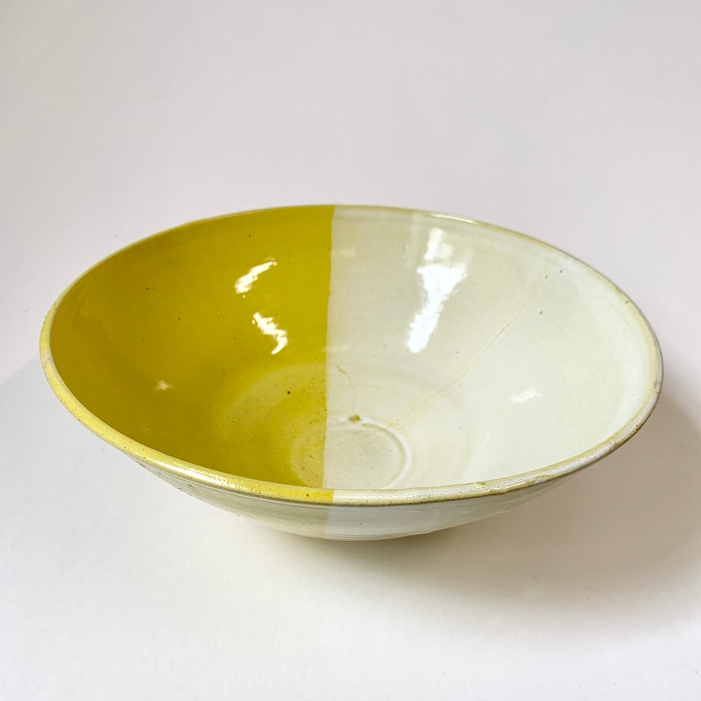 Image of Large Salad Bowl - Yellow Dipped