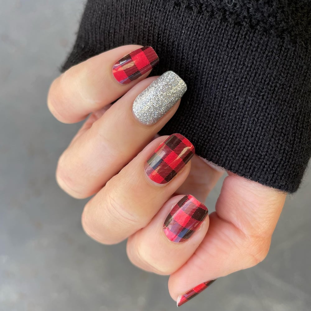 Buffalo Plaid Nail Polish Strip