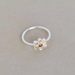 Image of La petite fleur x Citrine round cut silver ring
