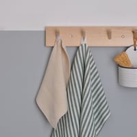 Image 5 of Petit torchon en tricot 