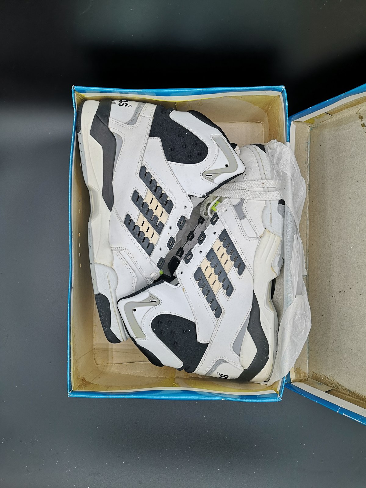 Adidas torsion shop basketball shoes 1990