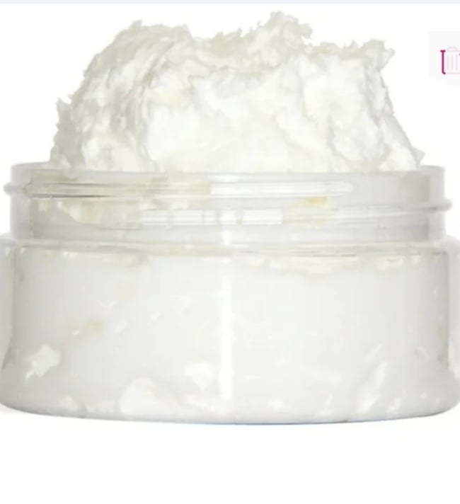 8 oz G L O SS M E E 💞🧚‍♀️✨️ !!! O . GGG ( Unscented ) Bod'e Gloss