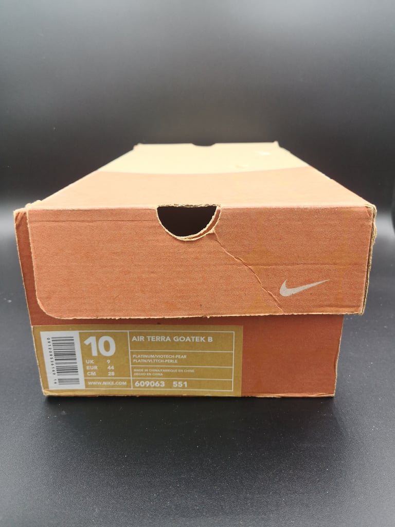NIKE AIR TERRA GOATEK SIZE 10US 44EUR Image 5