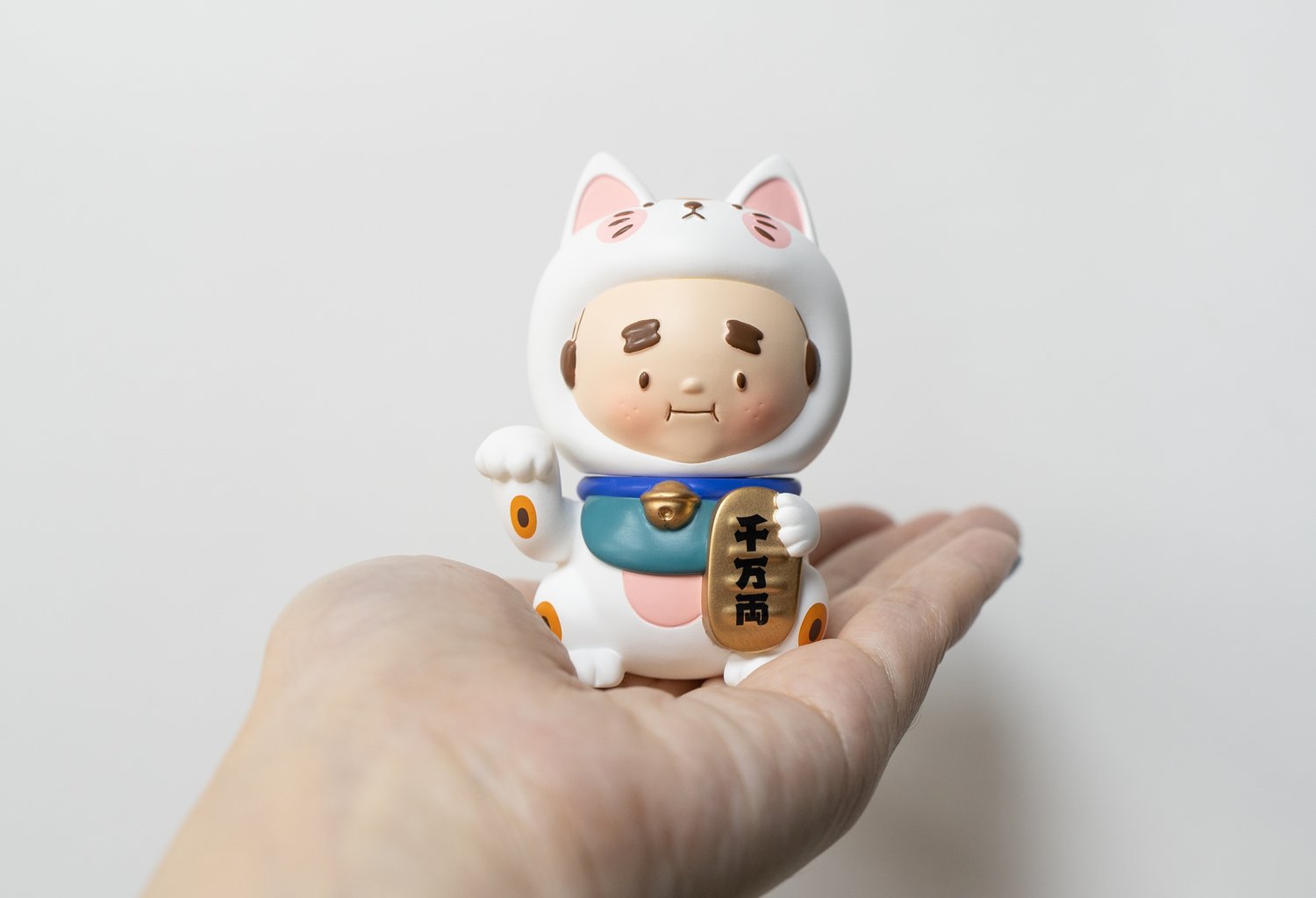 Image of CHUBBY OJISAN LUCKY CAT V2 BY AMBER
