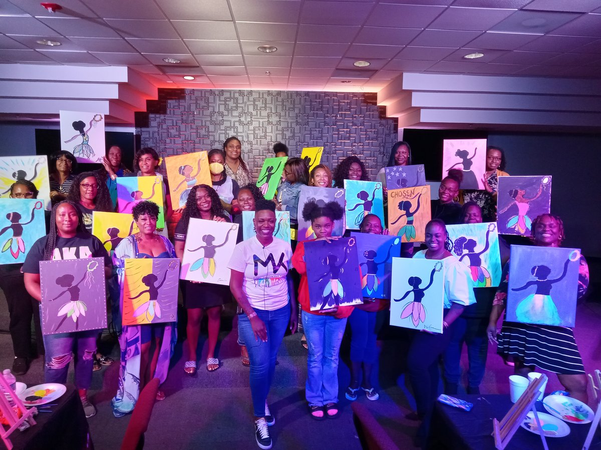 Image of Book a paint party !