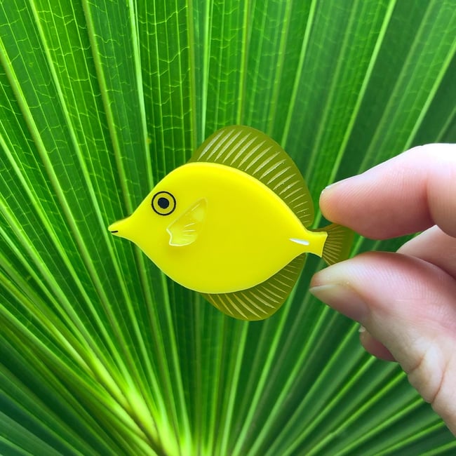 Itty Bitty Yellow Tang mini brooch