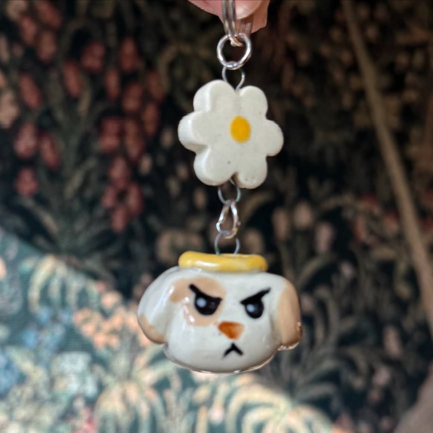 image of daisy dog keychain