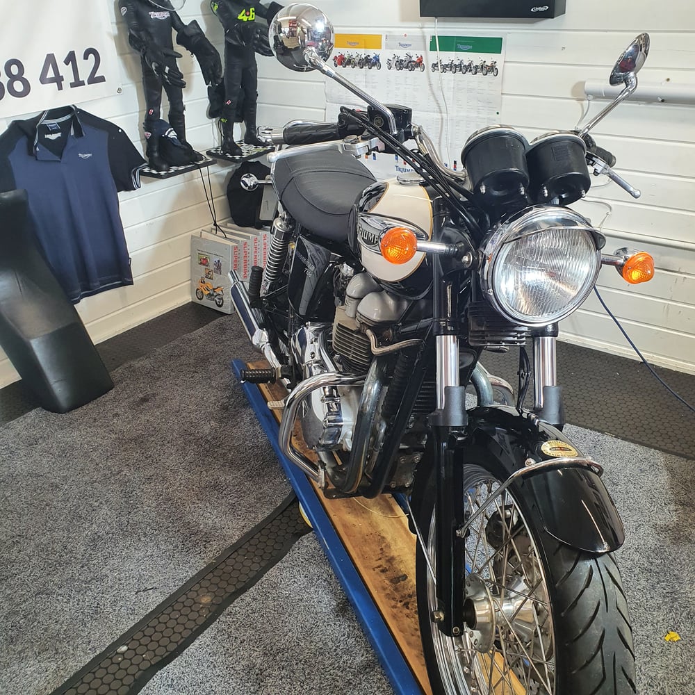 Triumph bonneville t100  865