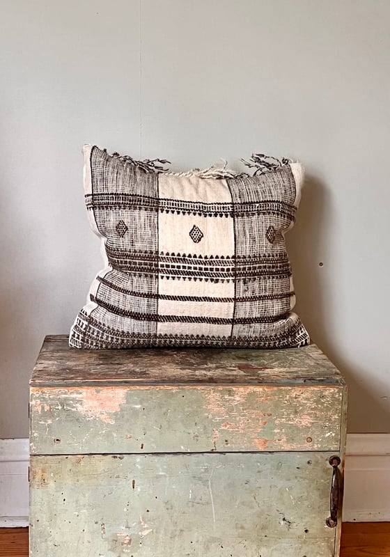 Image of FRINGED INDIAN WOOL PILLOW 20"X20"