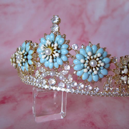 Image of Waltz of the Blooms tiara
