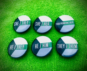 Pronoun Button - Demiromantic Pride Flag - 1.25"