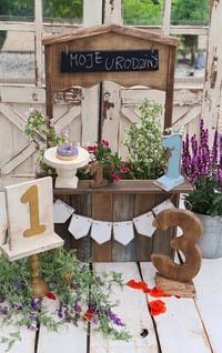 Image 2 of  Stand set 1  Chalkboard and 2 wooden garlands 