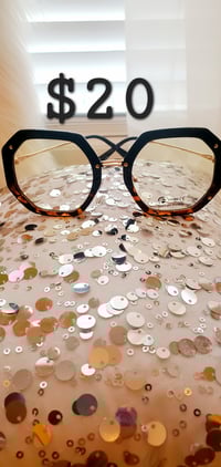 Image 2 of Clear Leopard Print Glam Frames