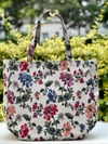 Nobuko full fleurs
