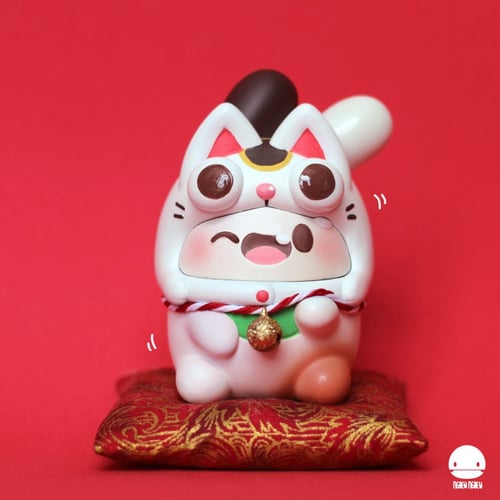 Image of Ngaew Ngaew Maneki-neko