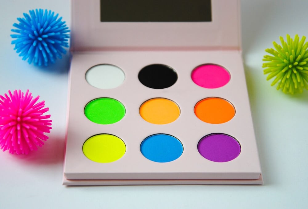 Drella Eyeshadow Palette