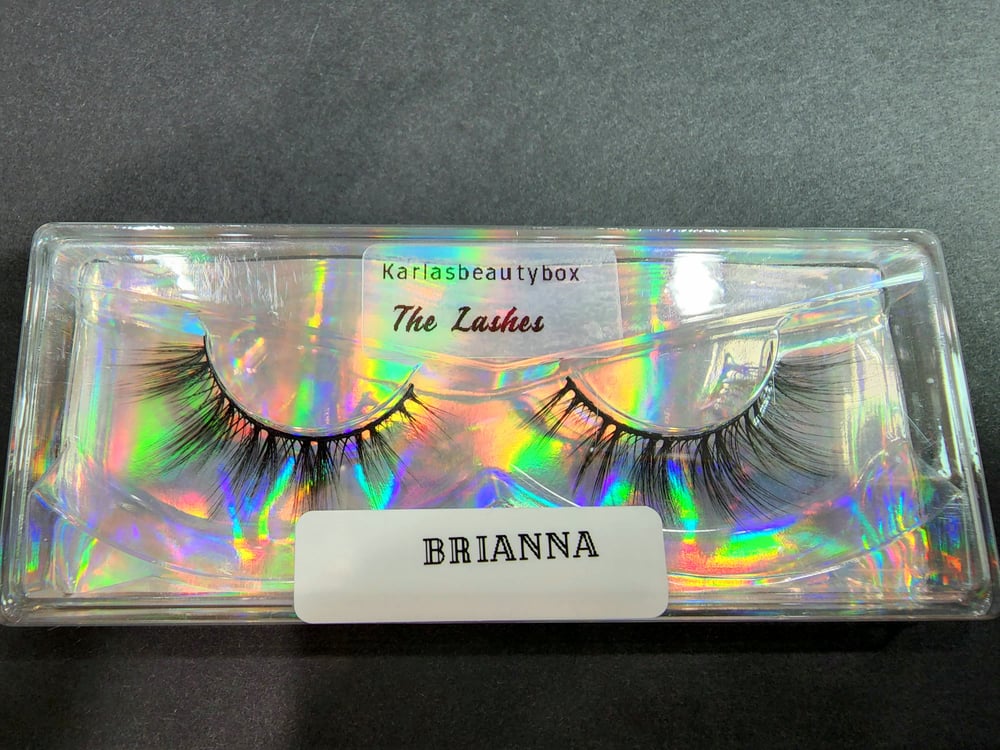 "BRIANNA" THE LASHES