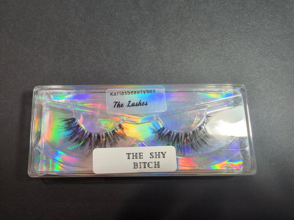 "THE SHY BITCH" THE LASHES