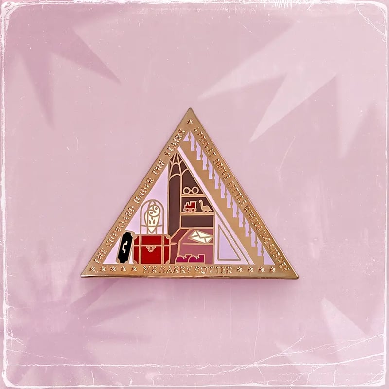 Pin: Cupboard Room ✧ LE 100